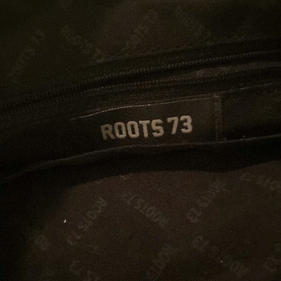 Navy blue nylon roots crossbody - Picture 4 of 8